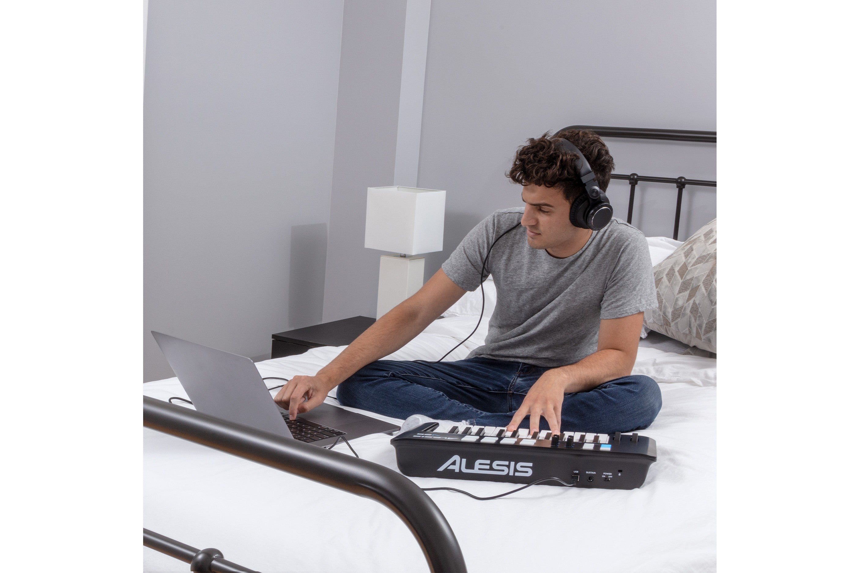 Alesis_V25_MKII_11.jpeg