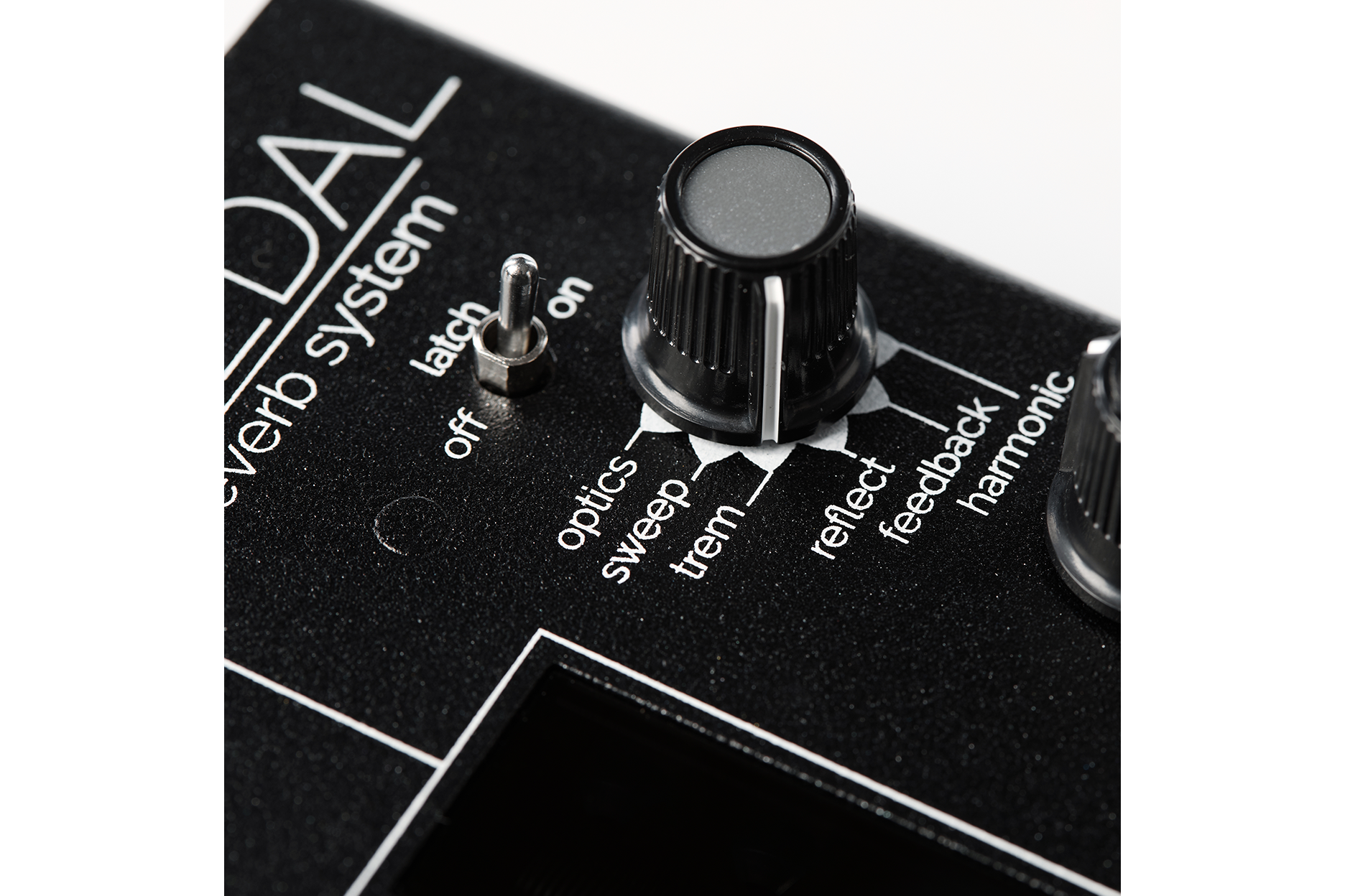 Gamechanger_Audio_LIGHT_Pedal_7.png