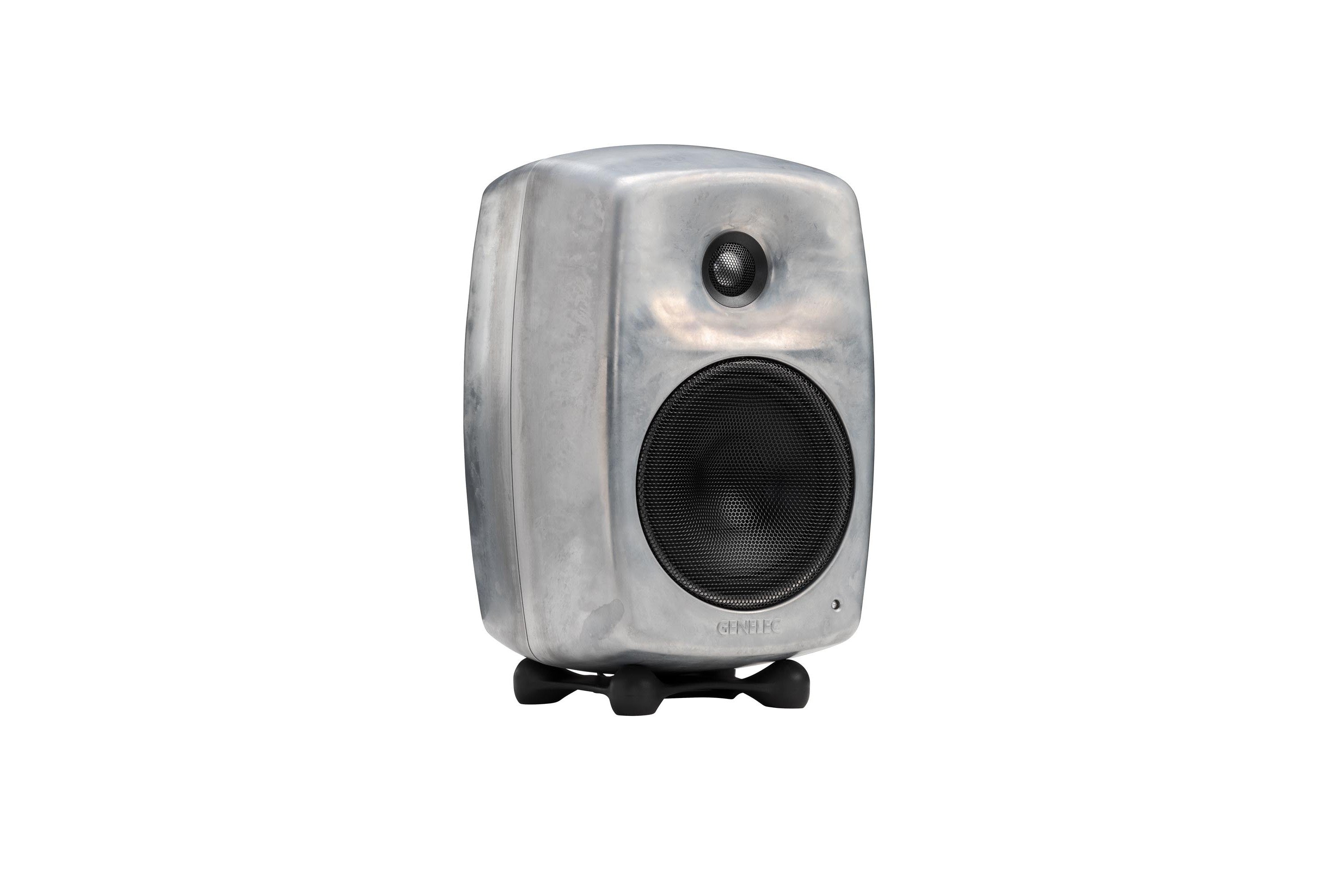 Genelec_8030CRw_6.jpeg