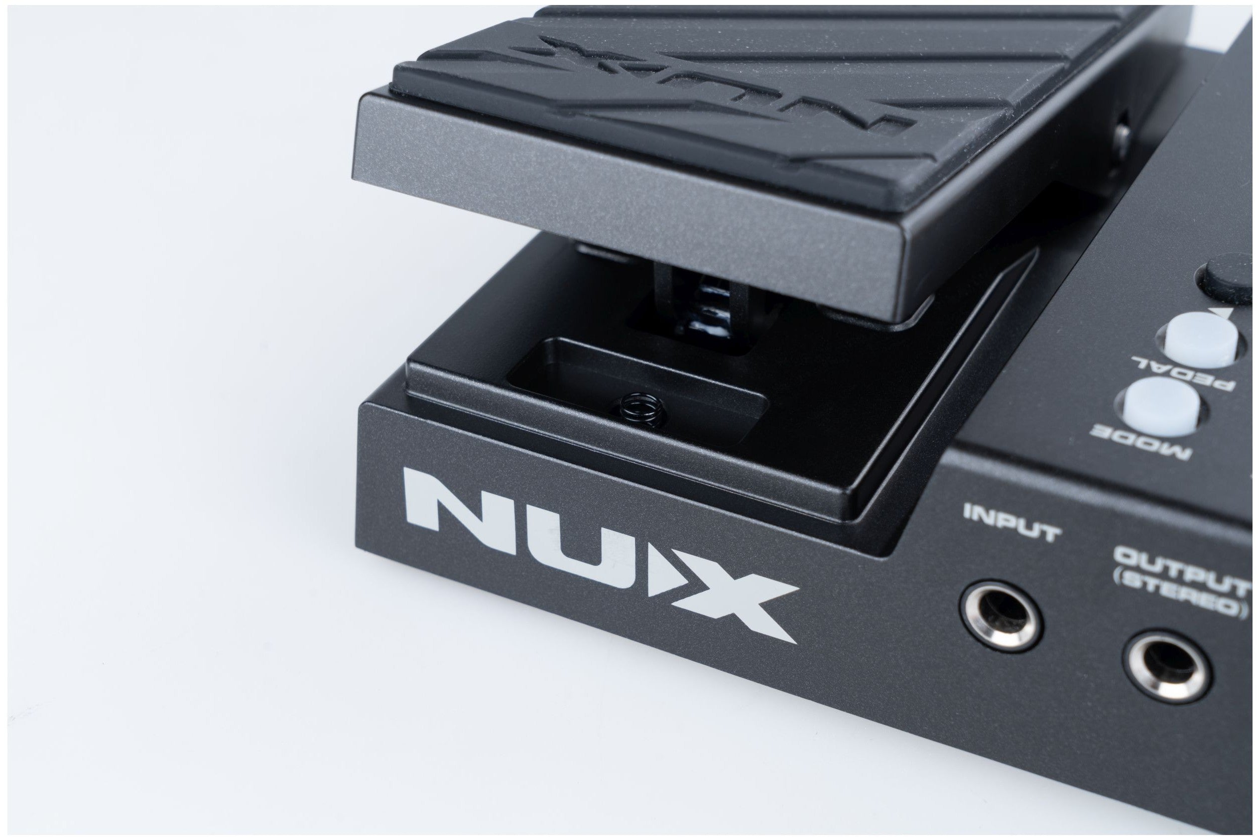 NUX_MG_300_MKII_Modeling_Guitar_Processor_11.jpeg