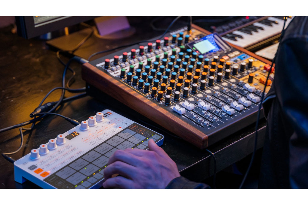 TASCAM_Model_12_8.jpeg