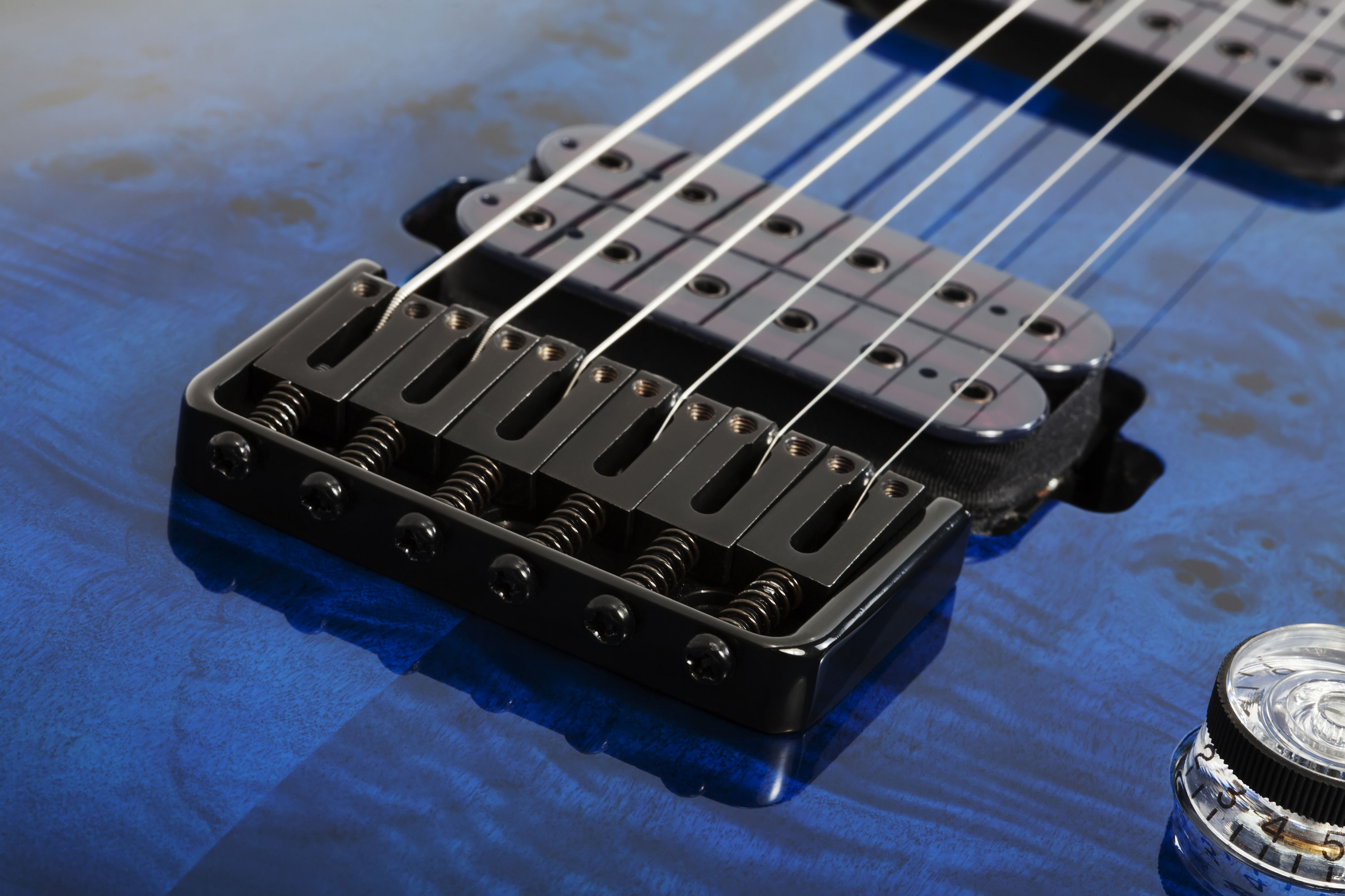 Galerijní obrázek č.5 Superstrat SCHECTER Omen Elite-6 - See-Thru Blue Burst