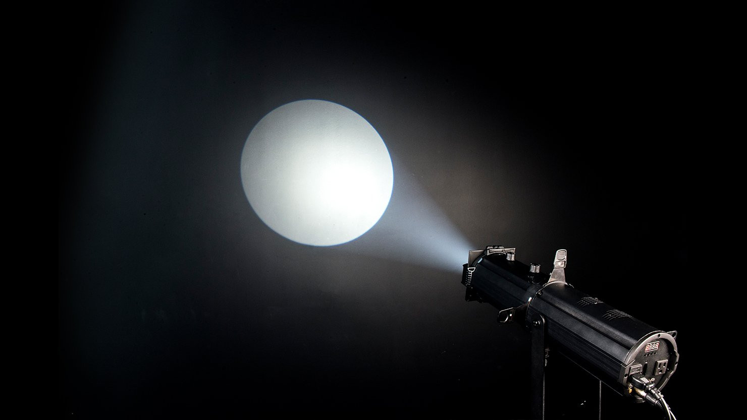 Galerijní obrázek č.4 Profile spoty CHAUVET DJ EVE-E 50Z