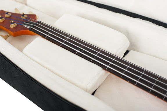 Galerijní obrázek č.3 Tvrdá pouzdra GATOR G-PG BASS 2X