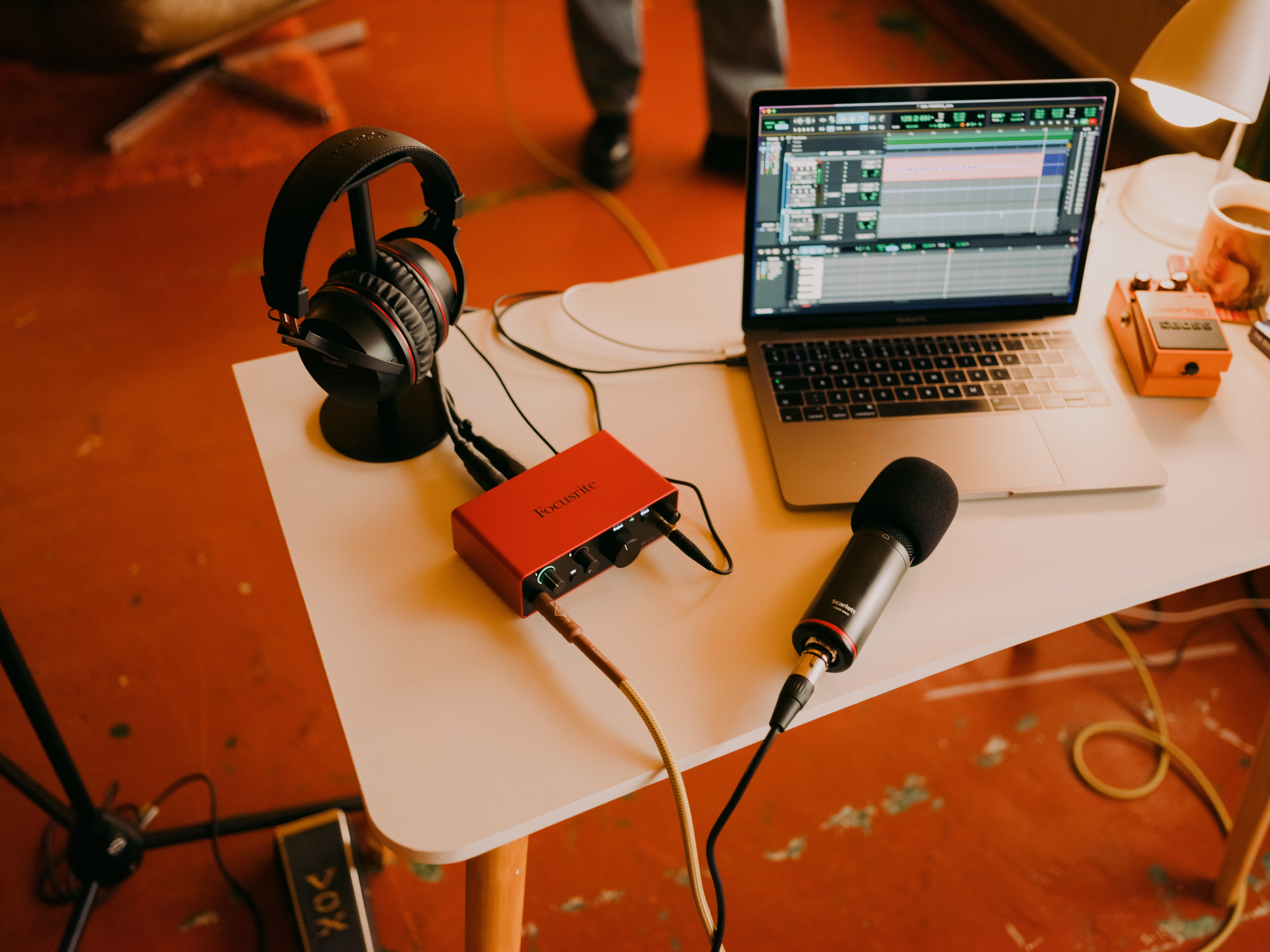 Galerijní obrázek č.5 Velkomembránové kondenzátorové mikrofony FOCUSRITE Scarlett Solo Studio 4th Gen