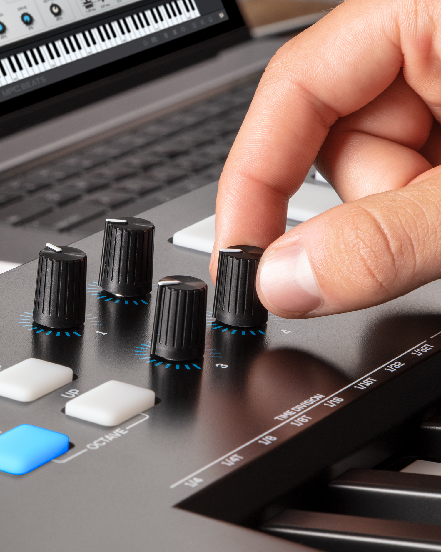 Galerijní obrázek č.8 MIDI keyboardy ALESIS V25 MKII
