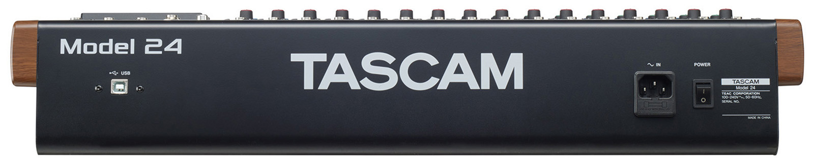 Galerijní obrázek č.6 Mixážní pulty s efektem TASCAM Model 24