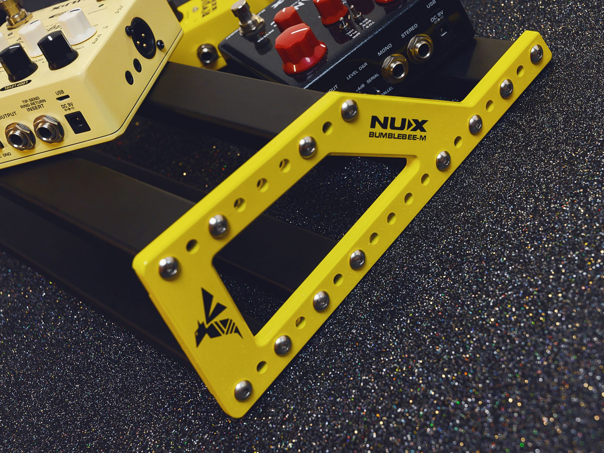 Galerijní obrázek č.7 Pedalboardy NUX NPB-L Bumblebee Pedalboard