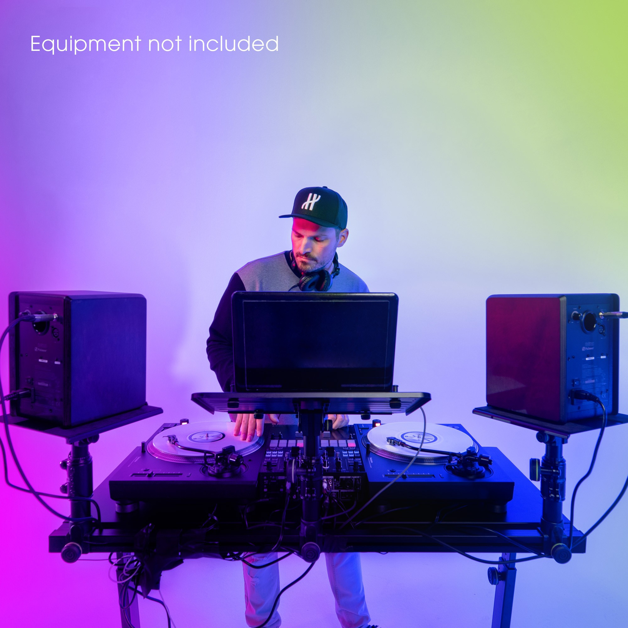 Galerijní obrázek č.13 Nábytek a dekorace pro DJ GRAVITY FDJT 01