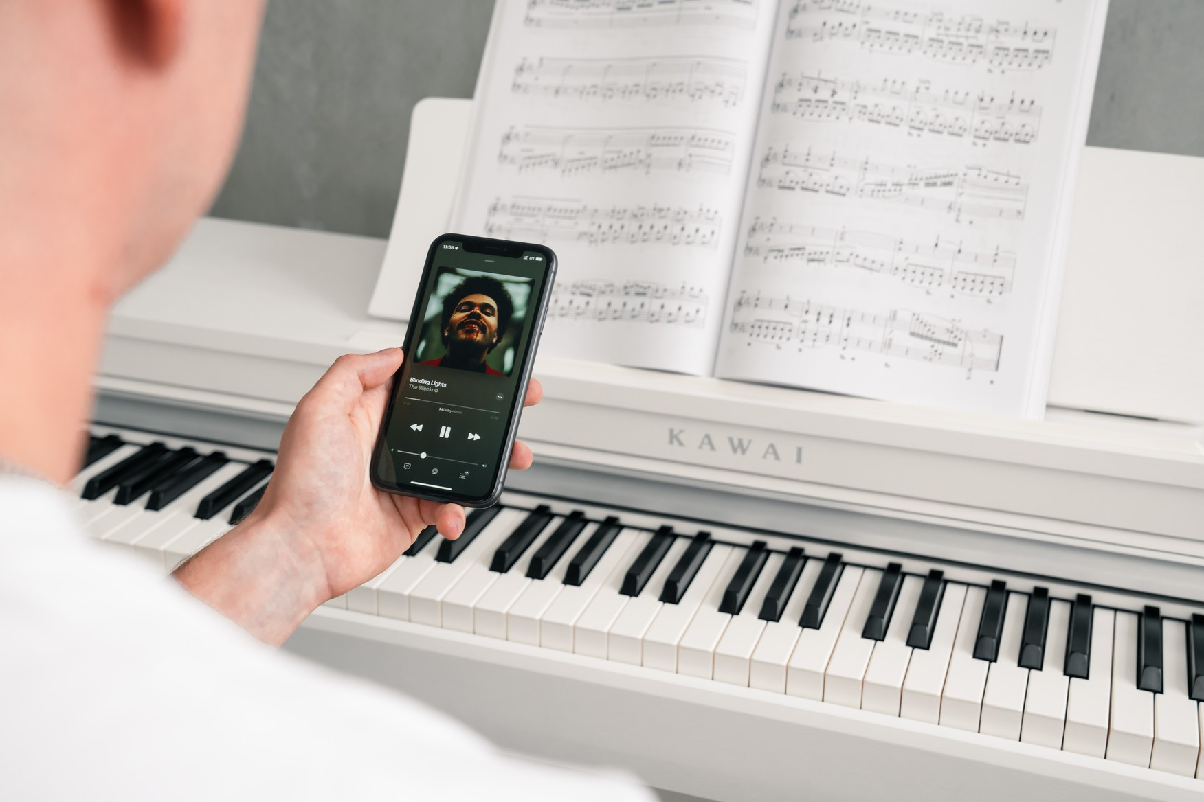 Galerijní obrázek č.14 Klávesy KAWAI CN201W - Premium White Satin