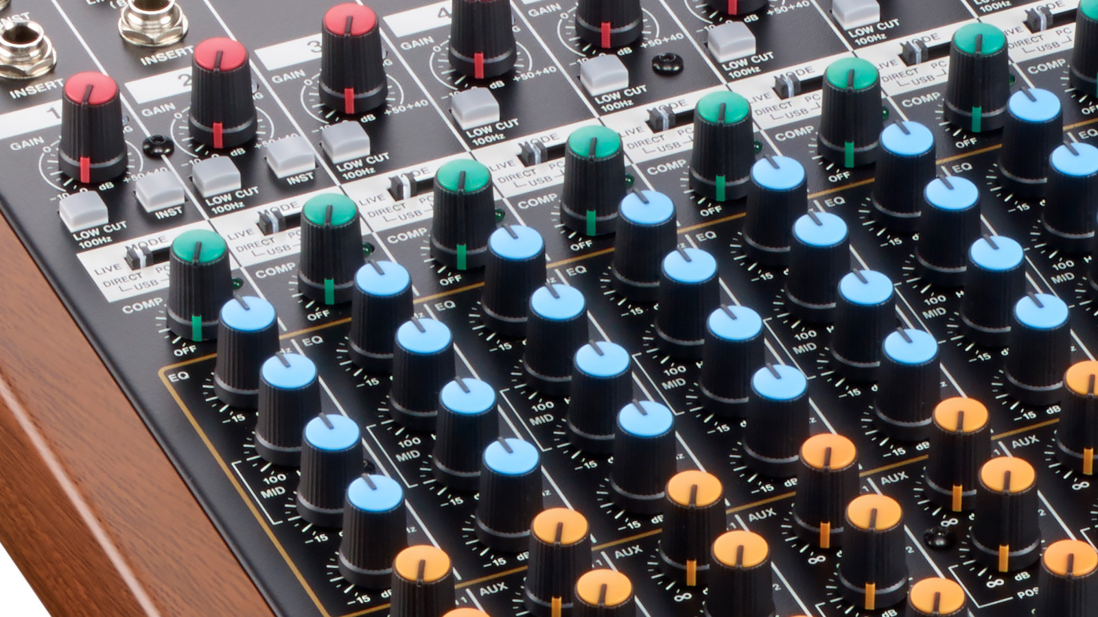 Galerijní obrázek č.9 Mixážní pulty s efektem TASCAM Model 16
