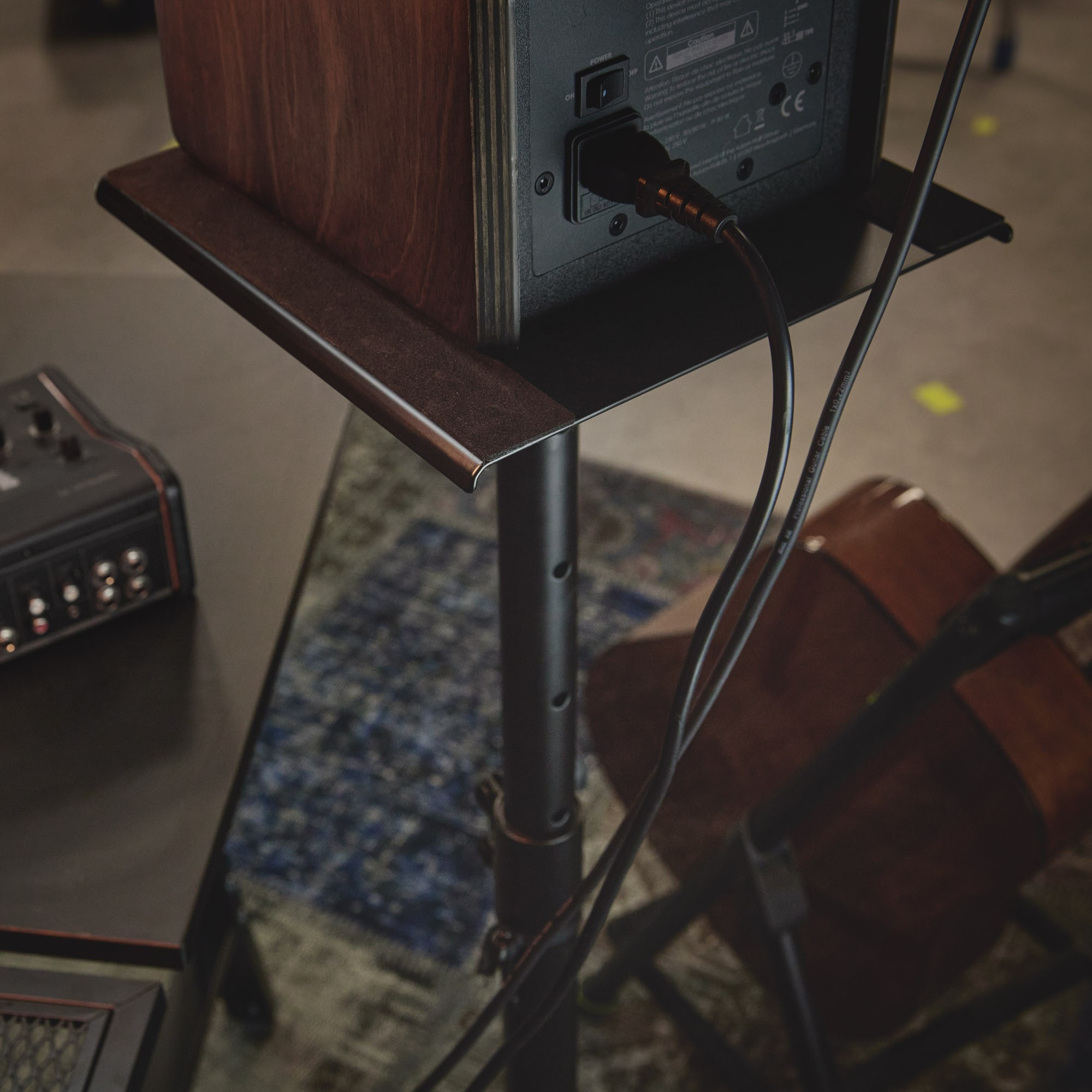 Galerijní obrázek č.13 Stojany a držáky pro studiové monitory GRAVITY SP 3202 LR B