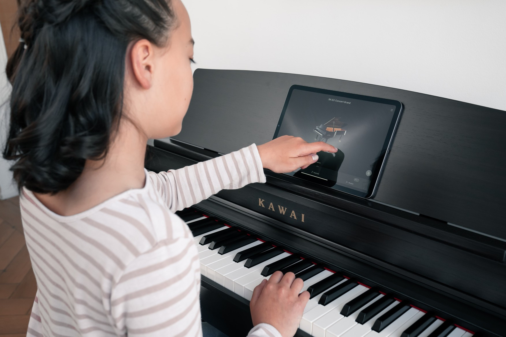 Galerijní obrázek č.11 Klávesy KAWAI CN301R - Premium Rosewood
