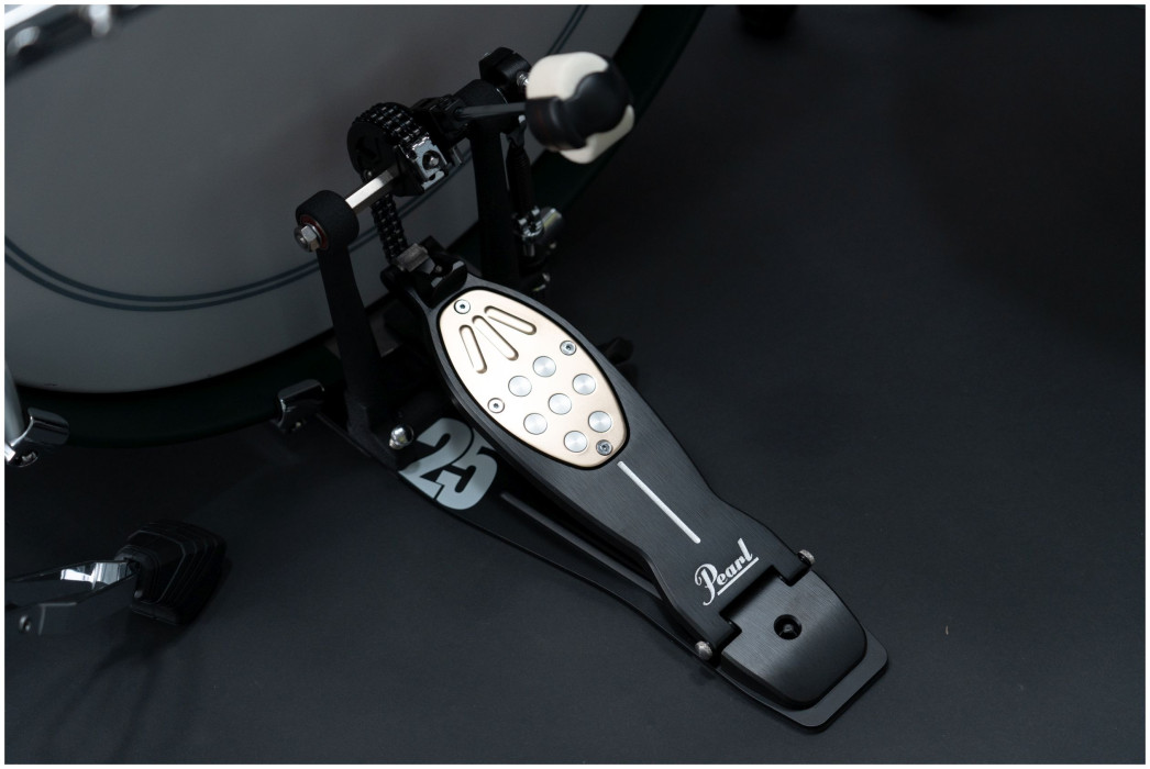 Hlavní obrázek Jednoduché pedály PEARL P-2050C/B Eliminator Black Limited Edition