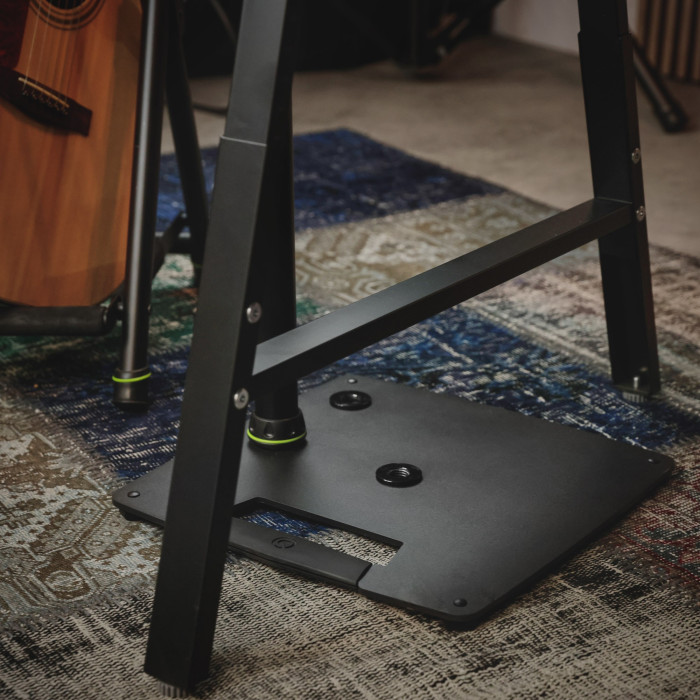 Hlavní obrázek Stojany a držáky pro studiové monitory GRAVITY SP 3202 CS B