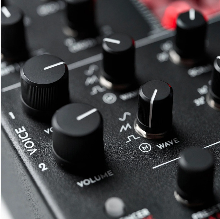 Hlavní obrázek Syntezátory, varhany, virtuální nástroje GAMECHANGER AUDIO MOTOR Synth MKII