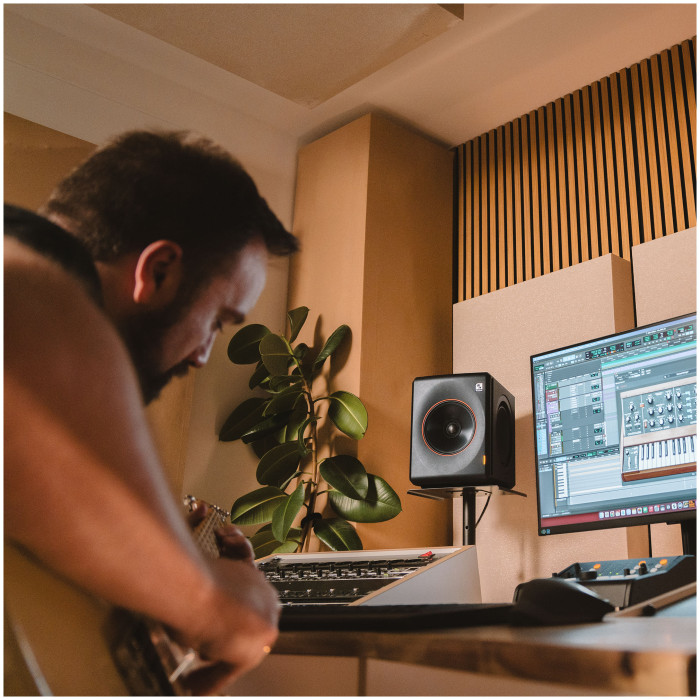 Hlavní obrázek Aktivní monitory s AES / SPDIF / USB digitálním vstupem PALMER ORBIT 11