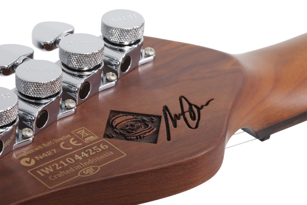 Hlavní obrázek Elektrické kytary SCHECTER Nick Johnston PT - Atomic Snow