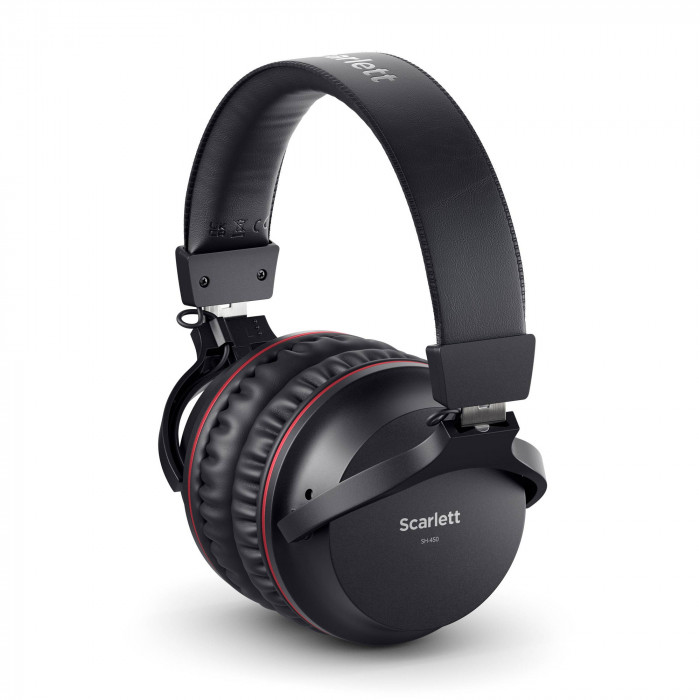 Hlavní obrázek Velkomembránové kondenzátorové mikrofony FOCUSRITE Scarlett 2i2 Studio 4th Gen