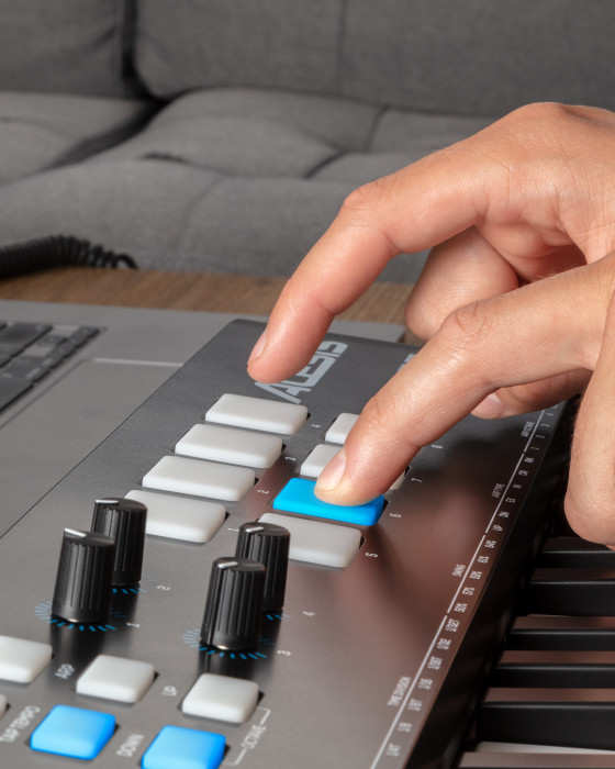 Hlavní obrázek MIDI keyboardy ALESIS V25 MKII