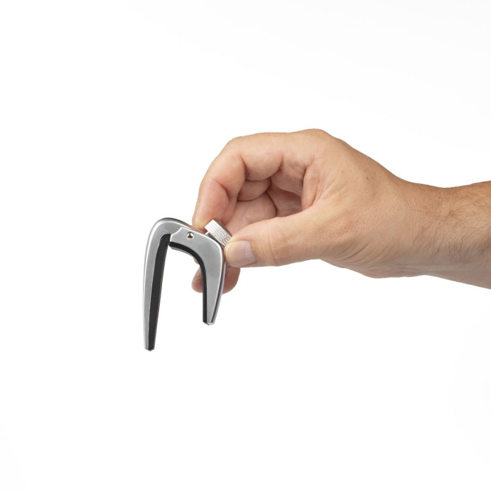 Hlavní obrázek Kapodastry pro akustické a elektrické kytary HENRY’S Elite HCP40 - Silver