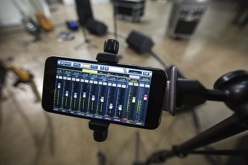 Hlavní obrázek Digitální mixpulty s dálkovým ovládáním SOUNDCRAFT Ui24R