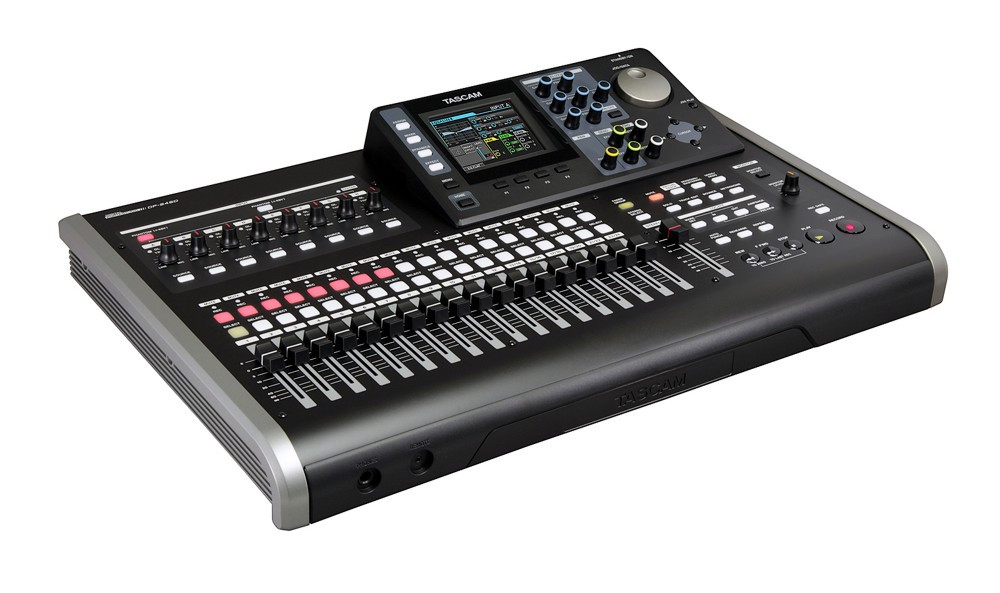 Hlavní obrázek Vícestopé rekordery (stolní/rackové) TASCAM DP-24SD