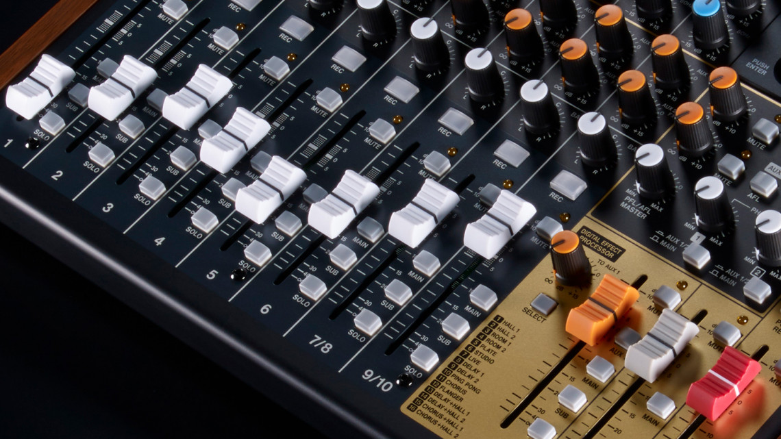 Hlavní obrázek Mixážní pulty s efektem TASCAM Model 12