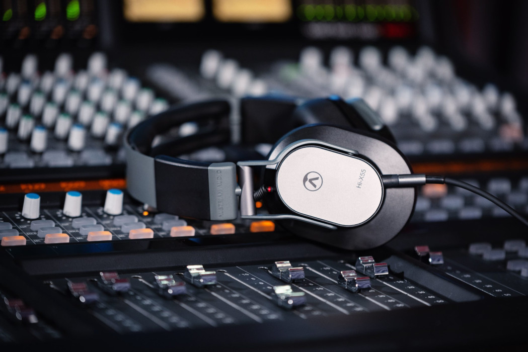Hlavní obrázek Velká náhlavní sluchátka AUSTRIAN AUDIO Hi-X55