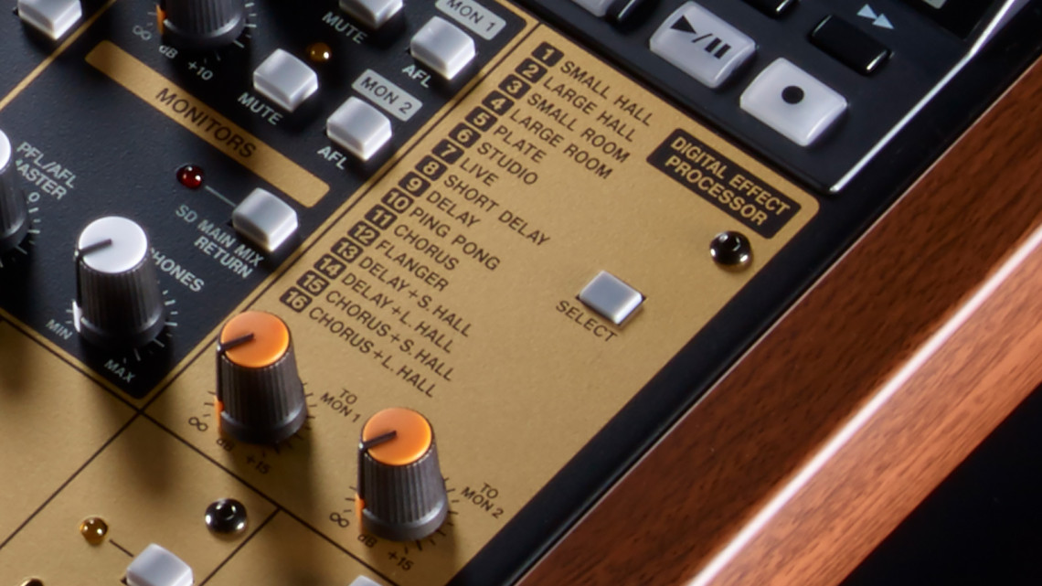 Hlavní obrázek Mixážní pulty s efektem TASCAM Model 16