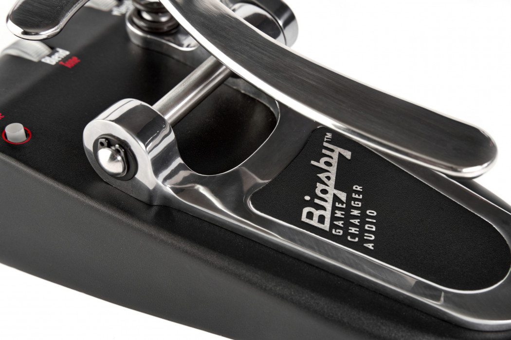 Hlavní obrázek Tremolo, vibrato GAMECHANGER AUDIO BIGSBY Pedal