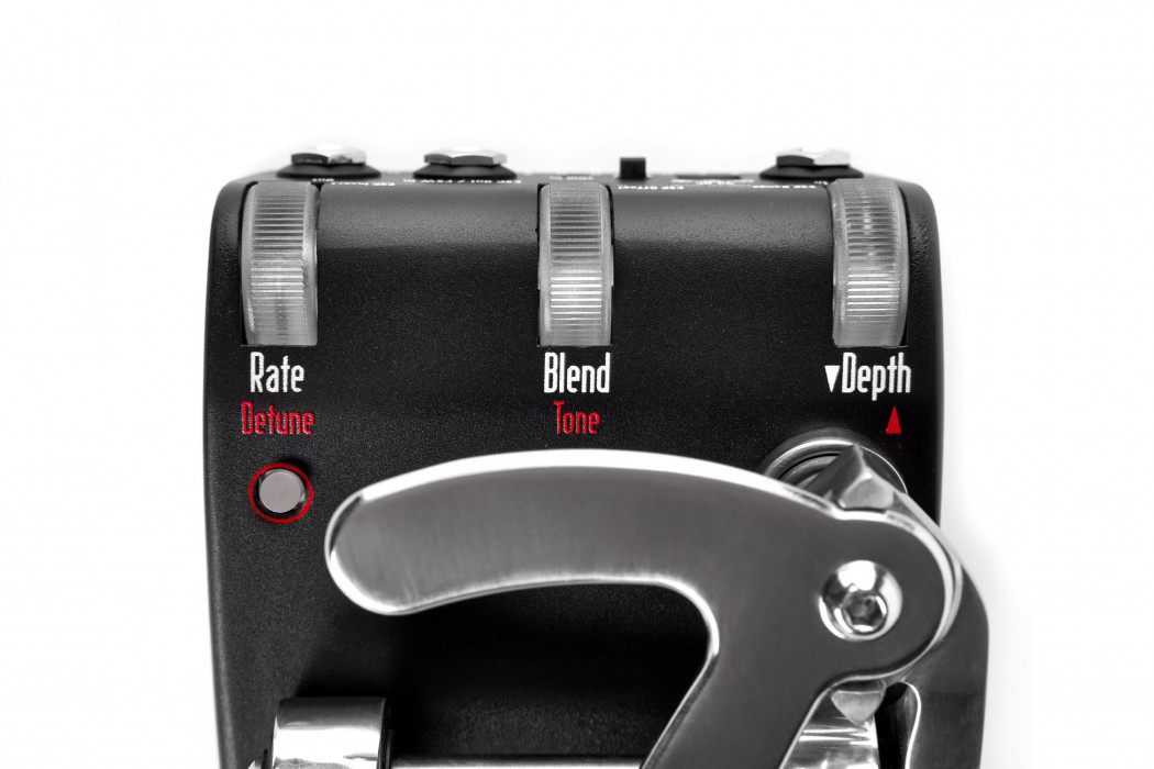 Hlavní obrázek Tremolo, vibrato GAMECHANGER AUDIO BIGSBY Pedal