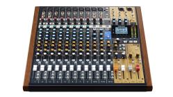 TASCAM Model 16