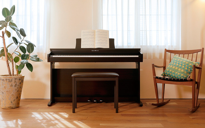 Digitální piano KAWAI KDP120 R Diditální piano KAWAI KDP120 R v interiéru