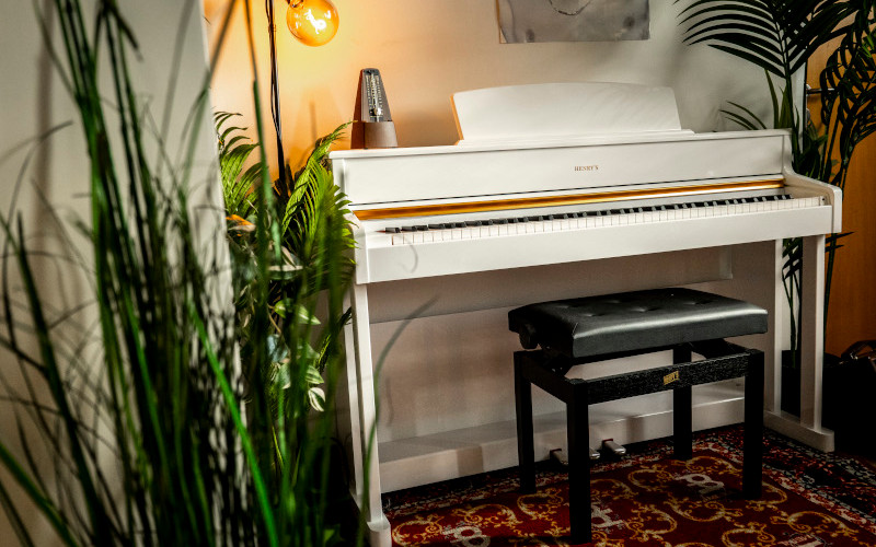 HENRY’S Veretis HDP301 bílé piano HENRY’S Veretis HDP301