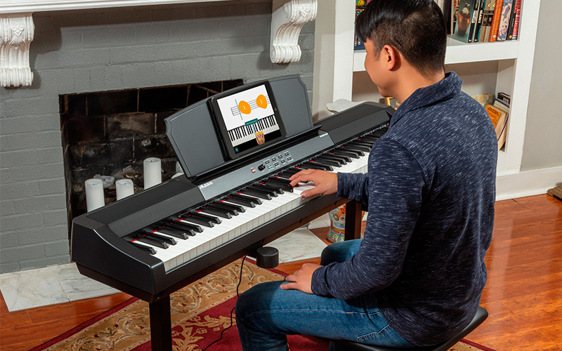 Digitální piano ALESIS PRESTIGE Hra na piano ALESIS PRESTIGE